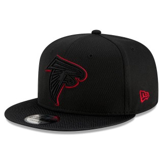Atlanta Falcons Black 2021 NFL Sideline Road 9FIFTY Snapback Hat