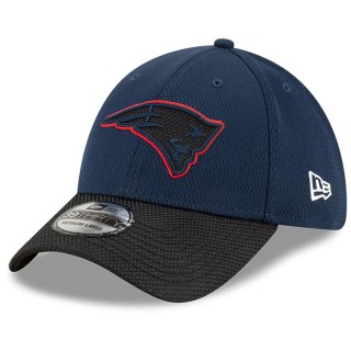 New England Patriots Navy Black 2021 NFL Sideline Road 39THIRTY Hat