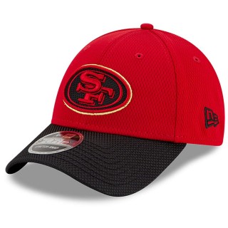 San Francisco 49ers Scarlet Black 2021 NFL Sideline Road 9FORTY Adjustable Hat