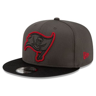 Tampa Bay Buccaneers Pewter Black 2021 NFL Sideline Road 9FIFTY Snapback Hat