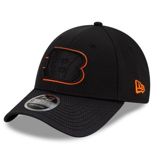 Youth Cincinnati Bengals Black 2021 NFL Sideline  9FORTY Adjustable Hat