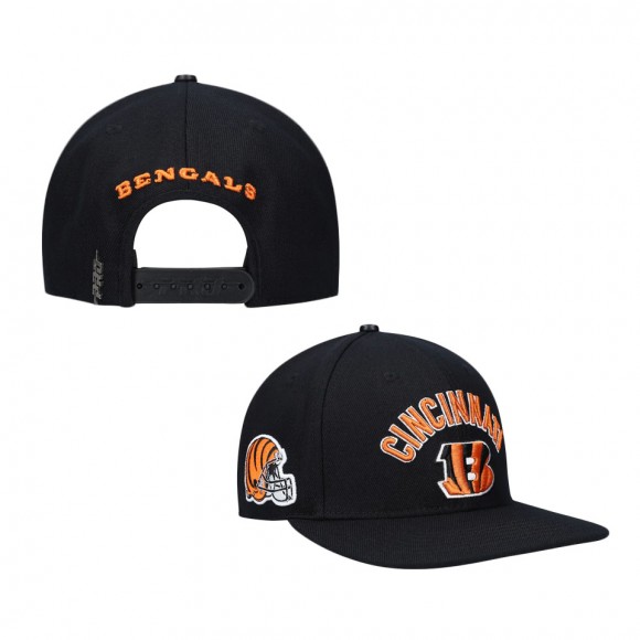 Men's Cincinnati Bengals Pro Standard Black Stacked Snapback Hat