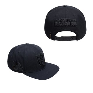 Men's Las Vegas Raiders Pro Standard Triple Black Snapback Hat