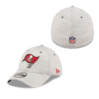 Men's Tampa Bay Buccaneers Gray 2022 NFL Training Camp Official Coach 39THIRTY Flex Hat